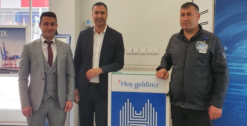 ZİRAAT VE HALK BANKASI AĞRI ŞUBELERİ ZİYARET EDİLDİ