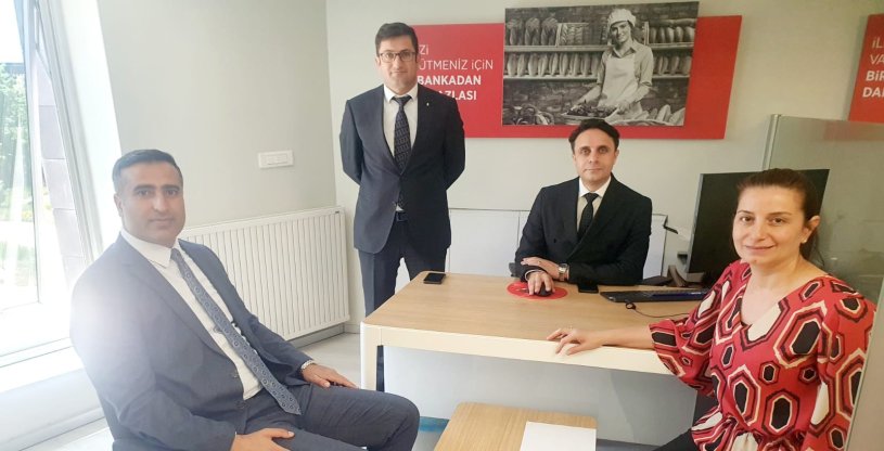 ALPARSLAN, ZİRAAT VE HALK BANKASI TUŞBA ŞUBESİNİ ZİYARET ETTİ