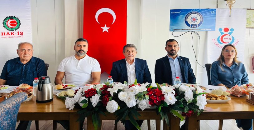 BOZKURT, İZMİR'DE HAK-İŞ TOPLANTISINA KATILDI