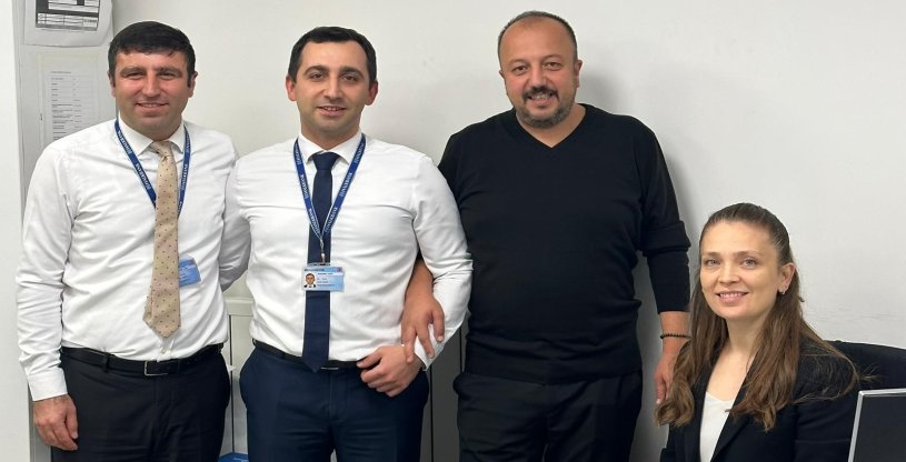 AKÜLKÜ, ZİRAAT BANKASI ALTINYAYLA, HALKBANK KARKUTELİ ŞUBESİNİ ZİYARET ETTİ