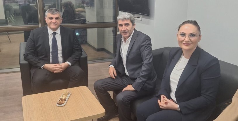 BOZKURT VE YAĞMAHAN, ZİRAAT BANKASI İZMİR KURUMSAL ŞUBESİNİ ZİYARET ETTİ