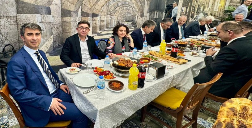 YİĞİT, HALKBANK NİĞDE İFTARINA KATILDI