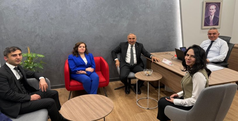 PEKTAŞ, ZİRAAT VE HALK BANKASI SİVAS ŞUBELERİNİ ZİYARET ETTİ