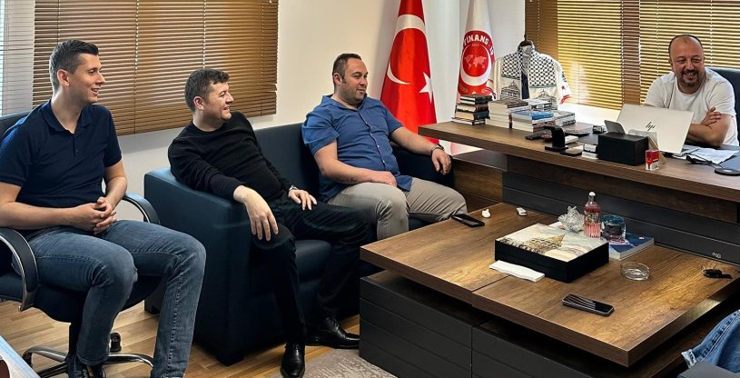 AKÜLKÜ, ANTALYA İL BAŞ TEMSİLCİLERİ İLE DENETLEME VE DİSİPLİN KURULU ÜYELERİYLE TOPLANDI