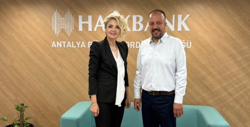 AKÜLKÜ, HALKBANK ANTALYA BÖLGE KOORDİNATÖRÜ TEZCAN VE BÖLÜM MÜDÜRÜ AYDEMİR'E 'HAYIRLI OLSUN' ZİYARETİNDE BULUNDU