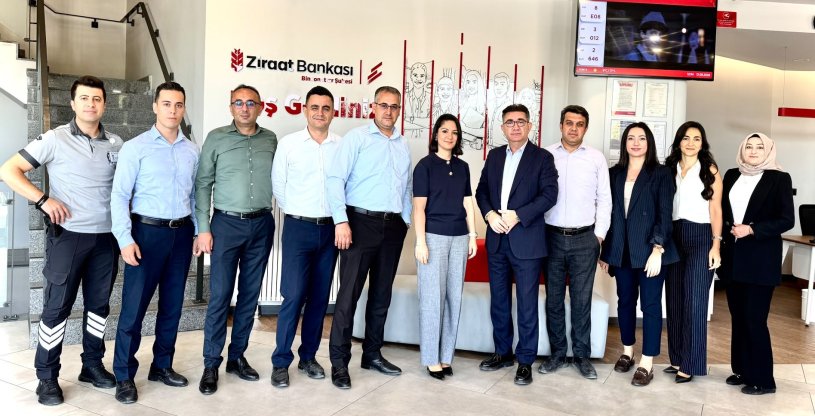YİĞİT, ZİRAAT BANKASI BİNKONUTLAR ŞUBESİNİ ZİYARET ETTİ