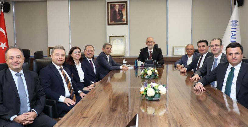 GENEL BAŞKANIMIZ SAYIN EROĞLU, HALKBANK GENEL MÜDÜRÜ SAYIN ÖZDİL'İ MAKAMINDA ZİYARET ETTİ