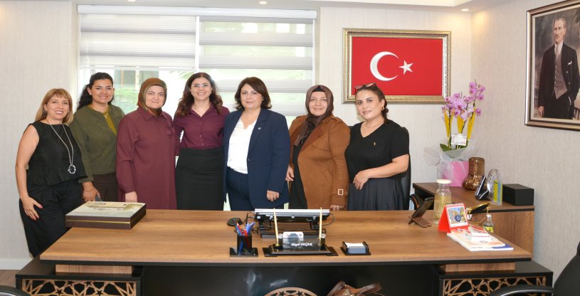 HAK-İŞ KADIN KOMİTE BAŞKANI ZENGİN, GENEL BAŞKAN YARDIMCIMIZ DEĞER'İ ZİYARET ETTİ