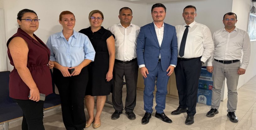 ÇOĞUN, ZİRAAT VE HALK BANKASI BOZYAZI VE ANAMUR ŞUBELERİNİ ZİYARET ETTİ