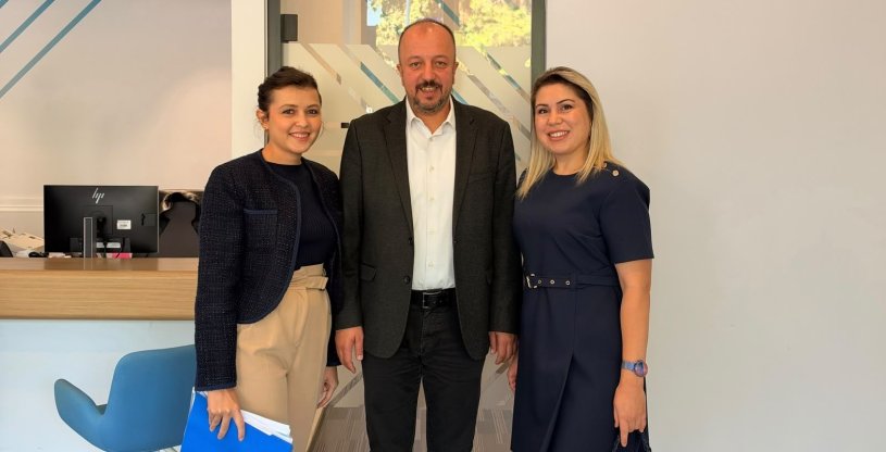 AKÜLKÜ, HALKBANK İLE ZİRAAT KATILIM ANTALYA ŞUBELERİNİ VE HALKBANK BÖLÜM MÜDÜRÜ YÖRÜK'Ü ZİYARET ETTİ