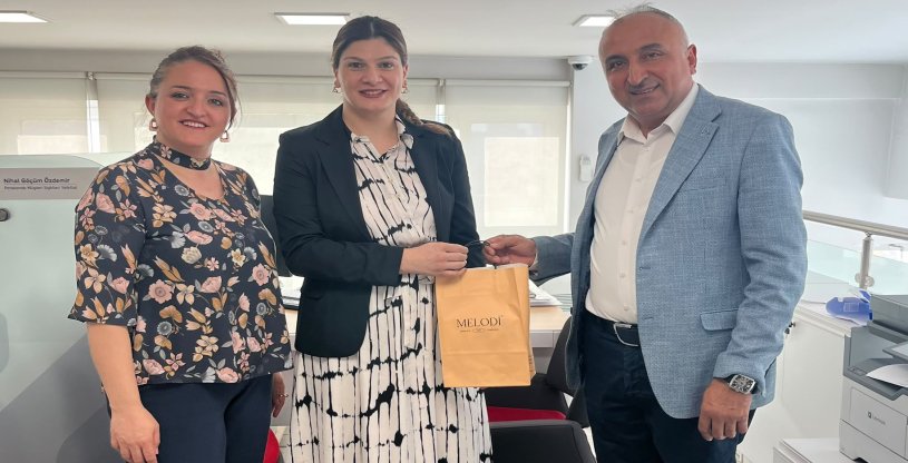  PEKTAŞ, GÜREŞ ŞAMPİYONASINDA DERECEYE GİREN ÜYEMİZİN EVLADININ ÖDÜLÜNÜ TAKDİM ETTİ