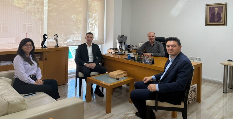 ÇOĞUN, ZİRAAT VE HALK BANKASI POZANTI ŞUBELERİNİ ZİYARET ETTİ