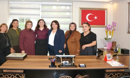 HAK-İŞ KADIN KOMİTE BAŞKANI ZENGİN, GENEL BAŞKAN YARDIMCIMIZ DEĞER'İ ZİYARET ETTİ
